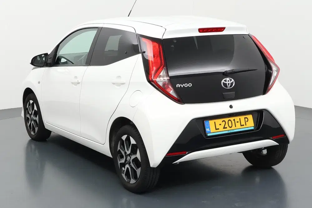 Toyota Aygo 1.0 VVT-i x-joy Compacte stadsauto die ove uit 2021, foto 11
