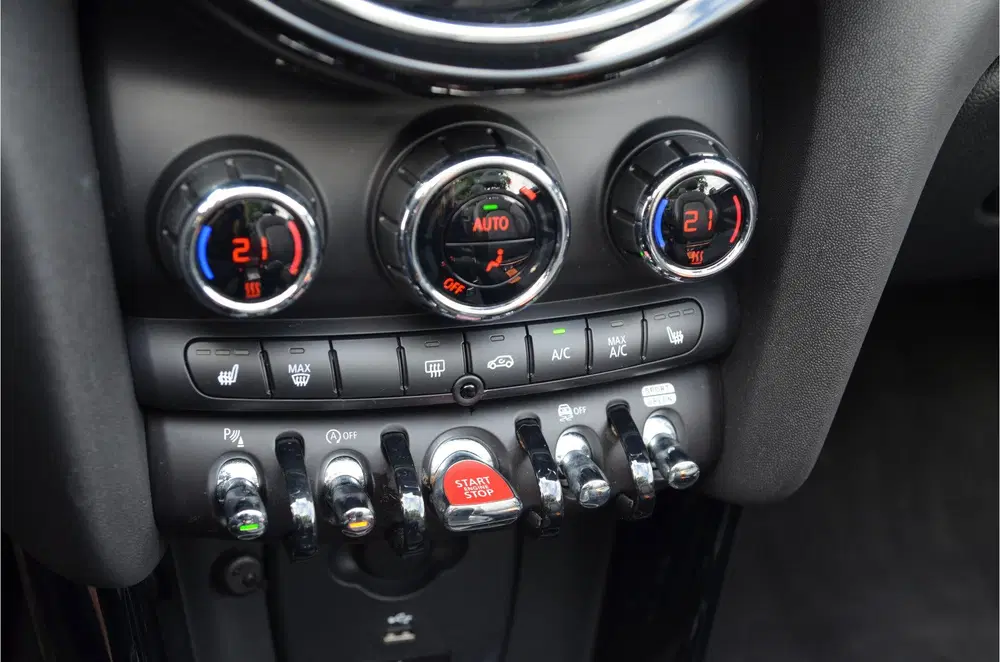 Mini Cabrio John Cooper Works Automaat uit 2023, foto 15