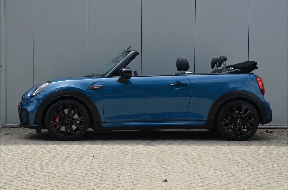 Mini Cabrio John Cooper Works Automaat uit 2023, foto 3