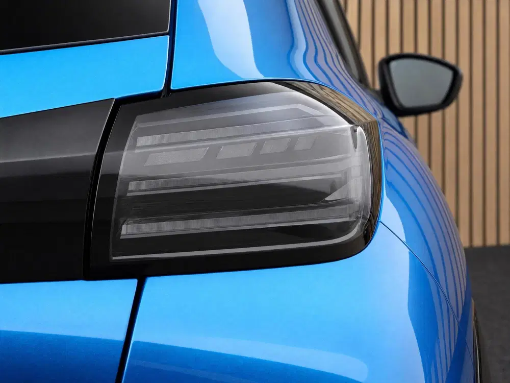 Peugeot 208 1.2 Hybrid 110 e-DCS6 GT VOORRAAD KORTING uit 2026, foto 14