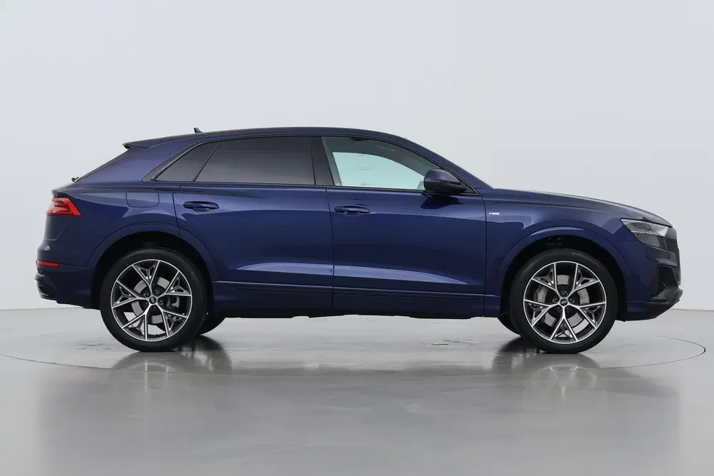 Audi Q8 55 TFSI e quattro Pro Line S uit 2021, foto 10