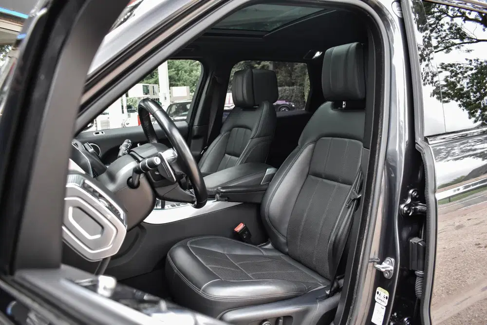 Land Rover Range Rover Sport 3.0 SDV6 HSE Dynamic Pano Zitkl uit 2020, foto 10