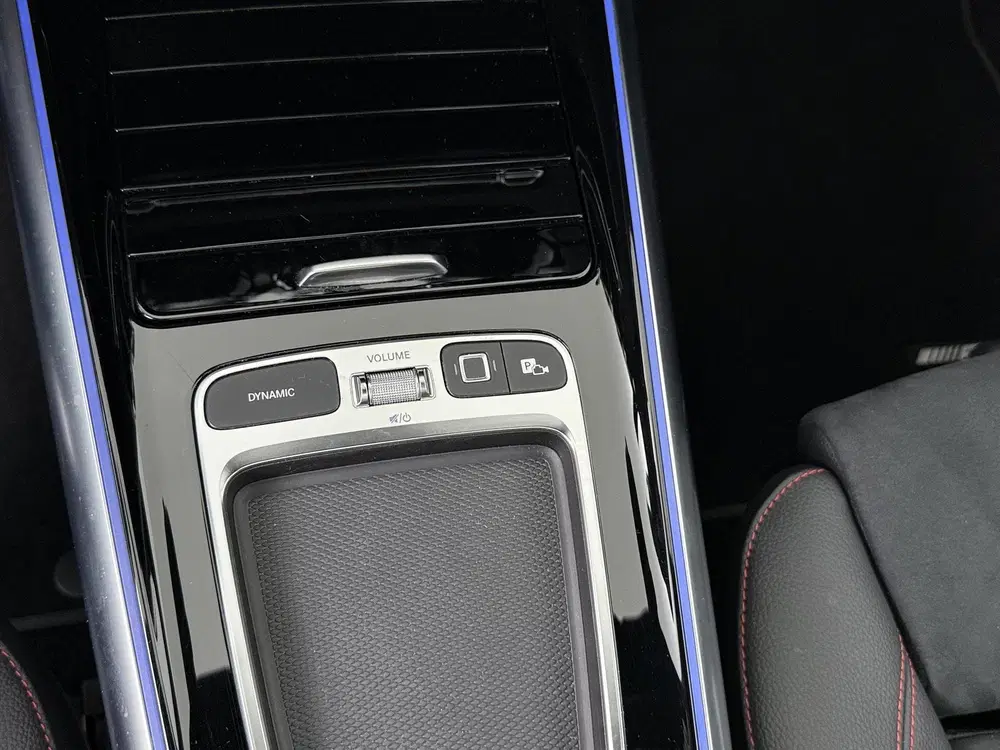 Mercedes-Benz B-Klasse 180 Star Edition AMG uit 2025, foto 15