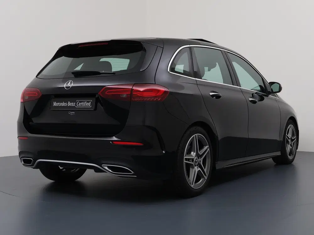 Mercedes-Benz B-Klasse 180 Star Edition AMG uit 2025, foto 2