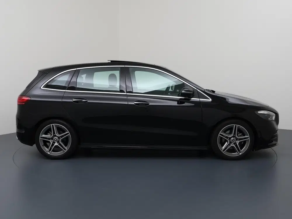 Mercedes-Benz B-Klasse 180 Star Edition AMG uit 2025, foto 6
