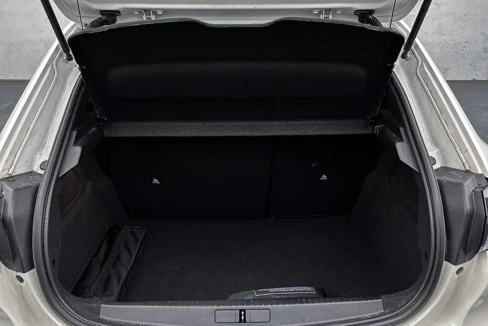 Peugeot 208 1.2 PureTech Allure uit 2021, foto 14