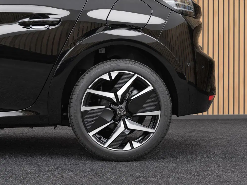 Peugeot 208 Hybrid 110 e-DCS6 GT VOORRAAD KORTING uit 2026, foto 10