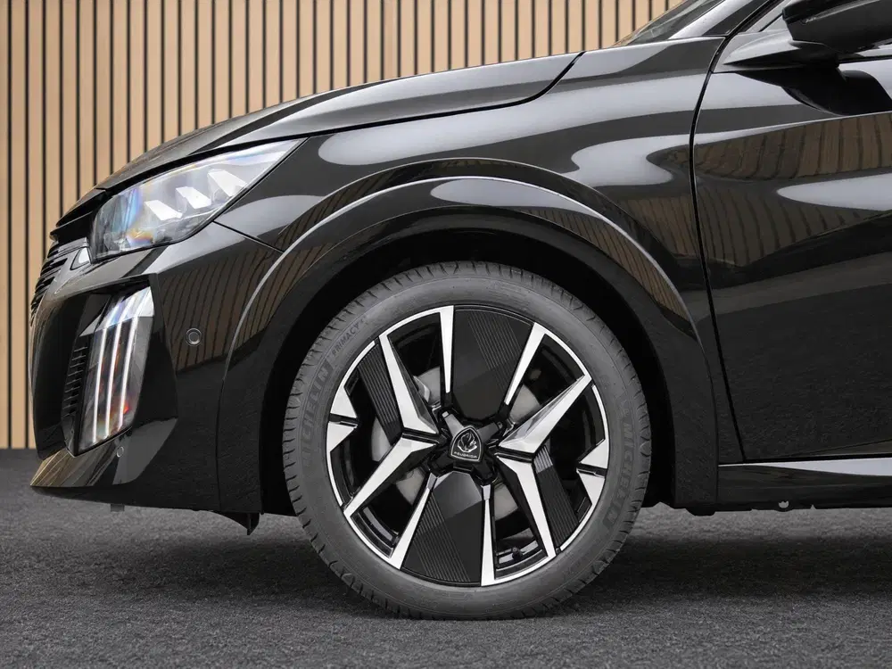 Peugeot 208 Hybrid 110 e-DCS6 GT VOORRAAD KORTING uit 2026, foto 9