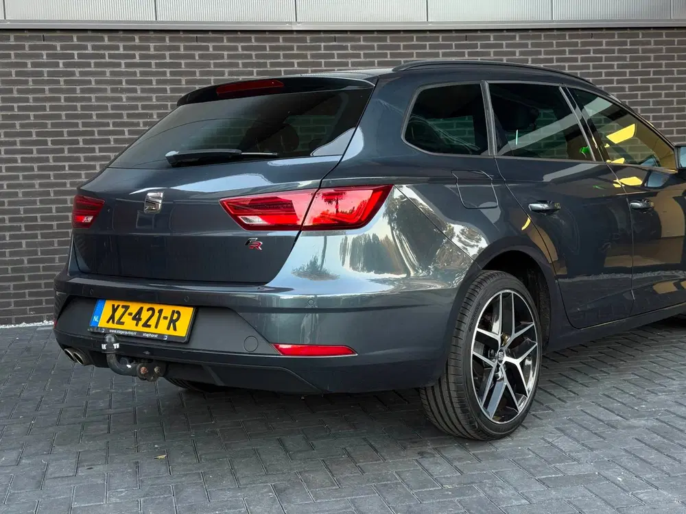 SEAT Leon 1.5 TSI FR Business Intense uit 2019, foto 14