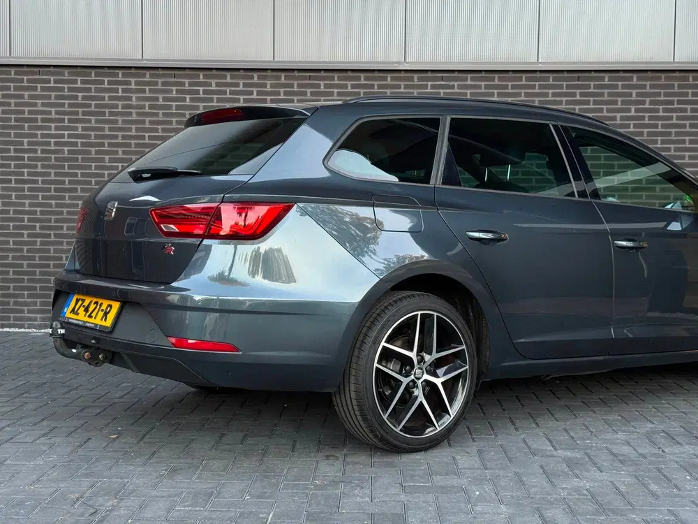SEAT Leon 1.5 TSI FR Business Intense uit 2019, foto 15