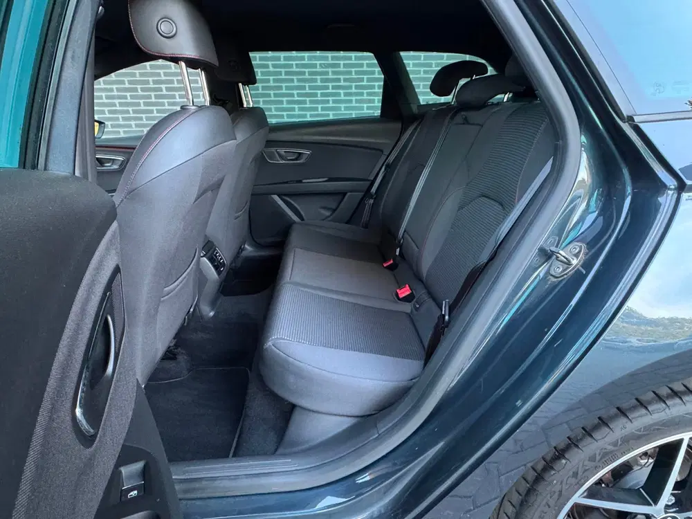 SEAT Leon 1.5 TSI FR Business Intense uit 2019, foto 5