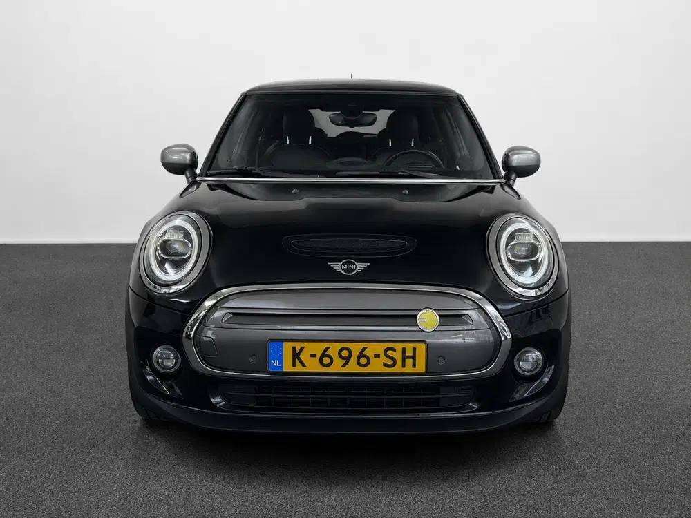 Mini Electric Charged 33 kWh SoH 97% Panoramadak Harman uit 2019, foto 2
