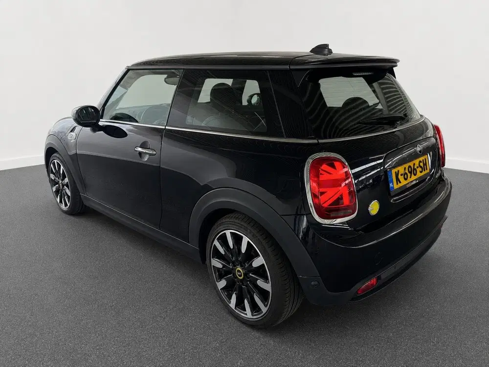 Mini Electric Charged 33 kWh SoH 97% Panoramadak Harman uit 2019, foto 8