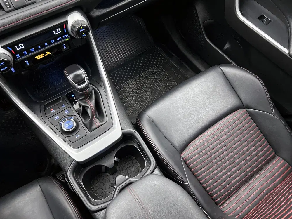 Toyota RAV 4 2.5 Plug-in Hybrid AWD Style uit 2021, foto 12