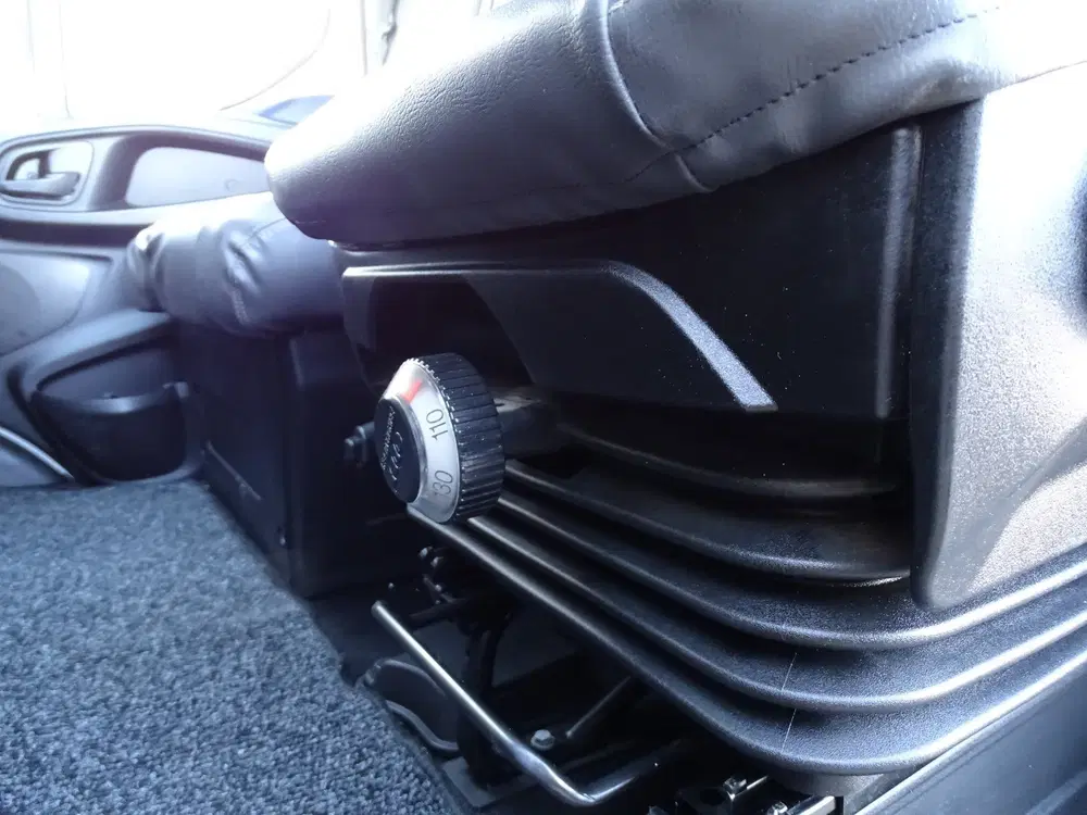 Iveco Daily 35S14V 2.3 410 H3 uit 2020, foto 11