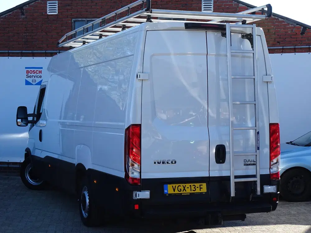 Iveco Daily 35S14V 2.3 410 H3 uit 2020, foto 2