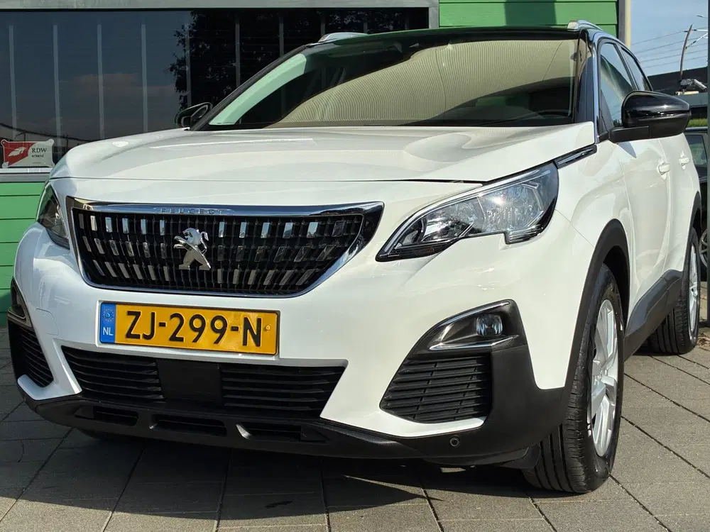 Peugeot 3008 1.2 PureTech Active uit 2019, foto 4