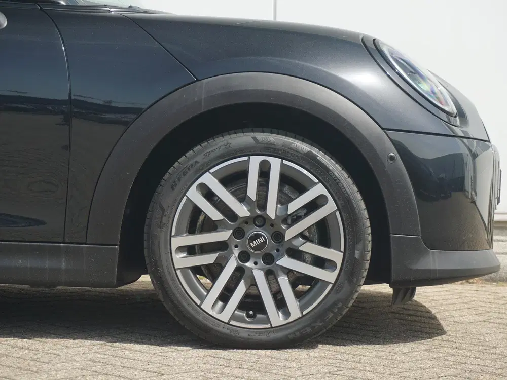 Mini Cabrio Cooper C uit 2025, foto 10