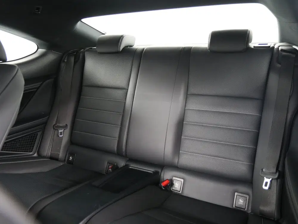 Lexus RC 300h Luxury Line uit 2019, foto 11