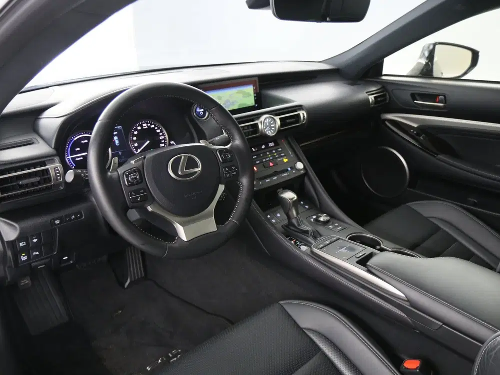 Lexus RC 300h Luxury Line uit 2019, foto 7