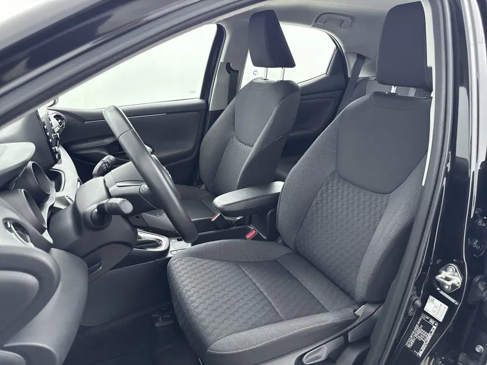 Toyota Yaris 1.5 Hybrid TeamNL uit 2022, foto 15