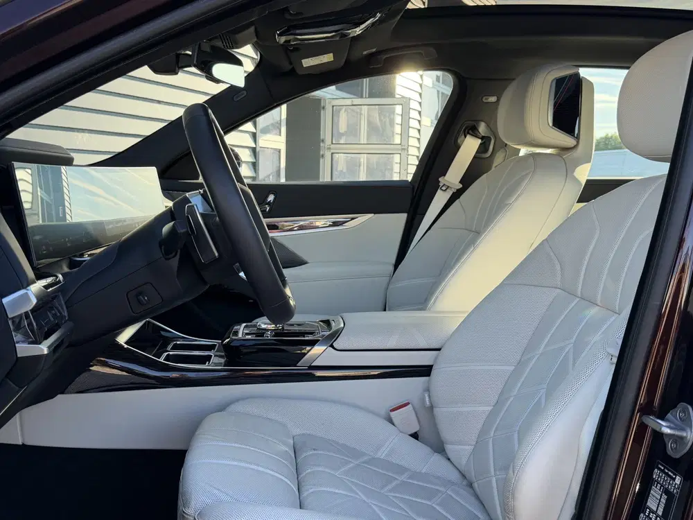 BMW 7-serie 7 Serie 750e xDrive uit 2025, foto 7