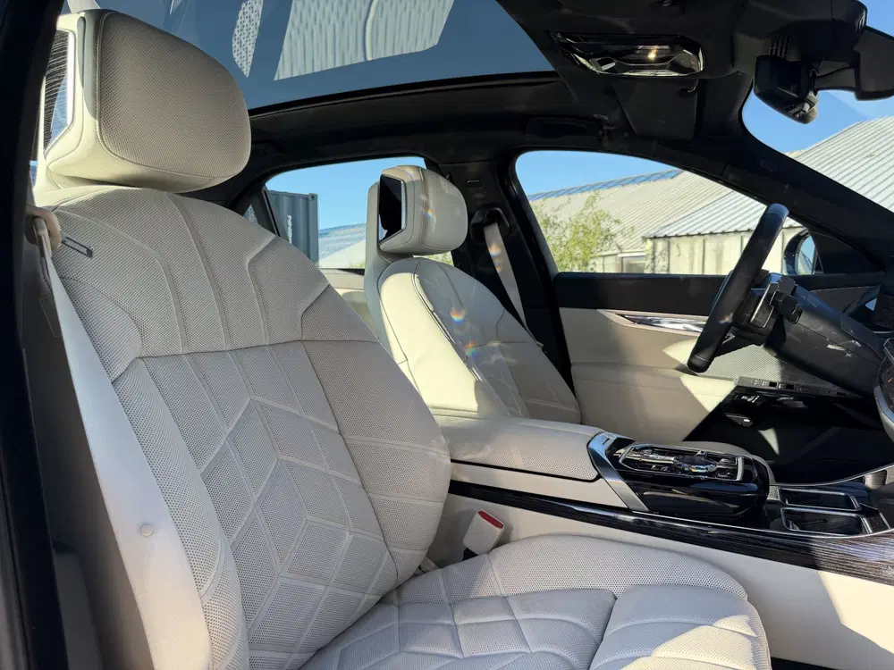 BMW 7-serie 7 Serie 750e xDrive uit 2025, foto 8