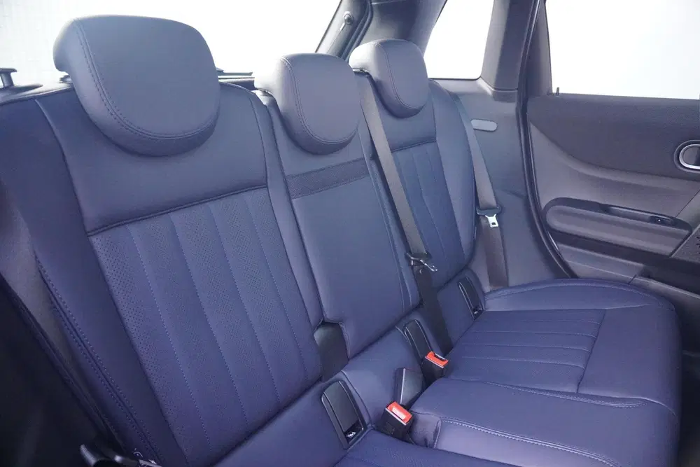 Mini Cooper C Cooper C Paul Smith Edition uit 2026, foto 9