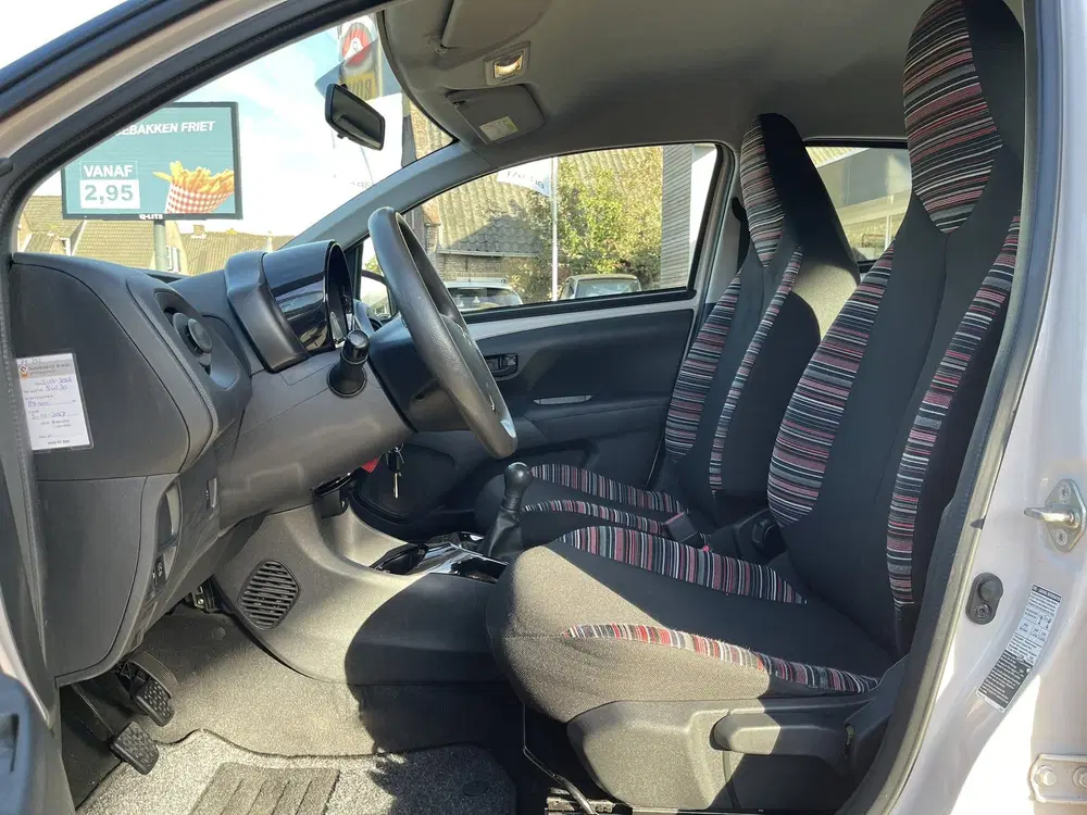 Citroën C1 Citroen C1 1.0 l CRUISE l BLUETOOTH l UNIE uit 2020, foto 4