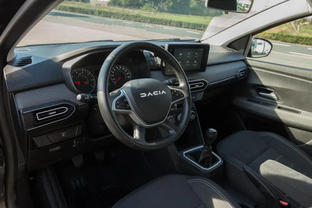 Dacia Sandero 1.0 TCe 90 Journey uit 2025, foto 10