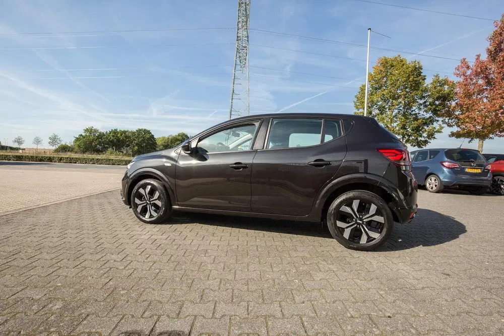 Dacia Sandero 1.0 TCe 90 Journey uit 2025, foto 5