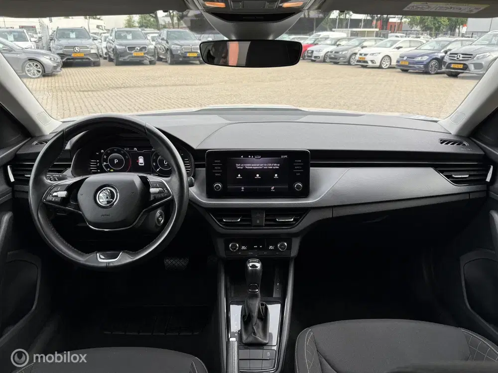 Skoda Kamiq 1.0 TSI Ambition AUTOMAAT uit 2021, foto 2
