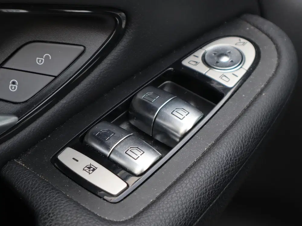 Mercedes-Benz GLC 200 Business Solution Limited l Tre uit 2019, foto 14