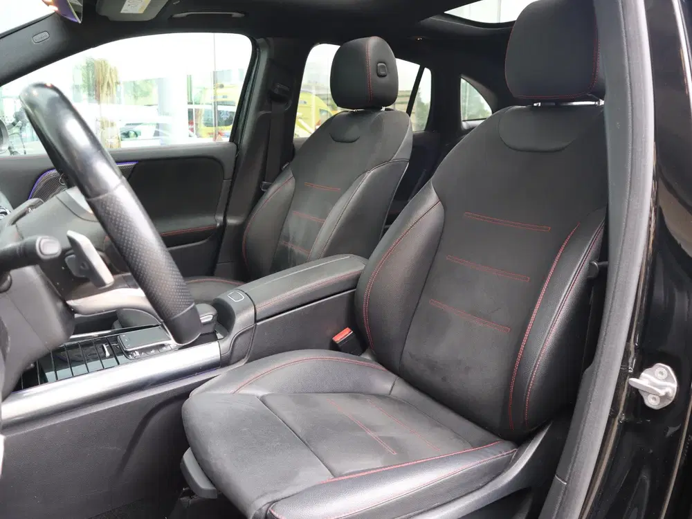 Mercedes-Benz GLA 200 Business Solution AMG l Trekhaa uit 2020, foto 14