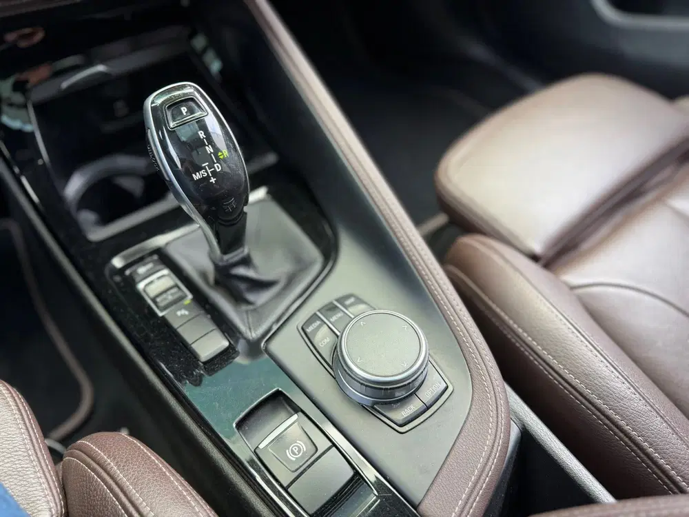 BMW X2 SDrive20i High Executive Pano Hud H&k Lede uit 2019, foto 15