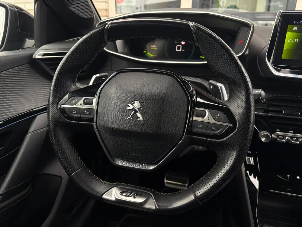 Peugeot 208 1.2 PureTech GT-Line uit 2022, foto 12