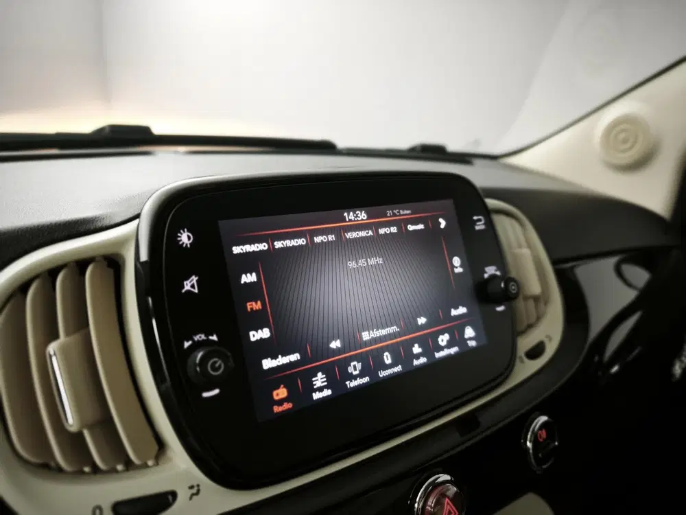 Fiat 500C 1.0 Hybrid Lounge l Cabrio uit 2020, foto 12