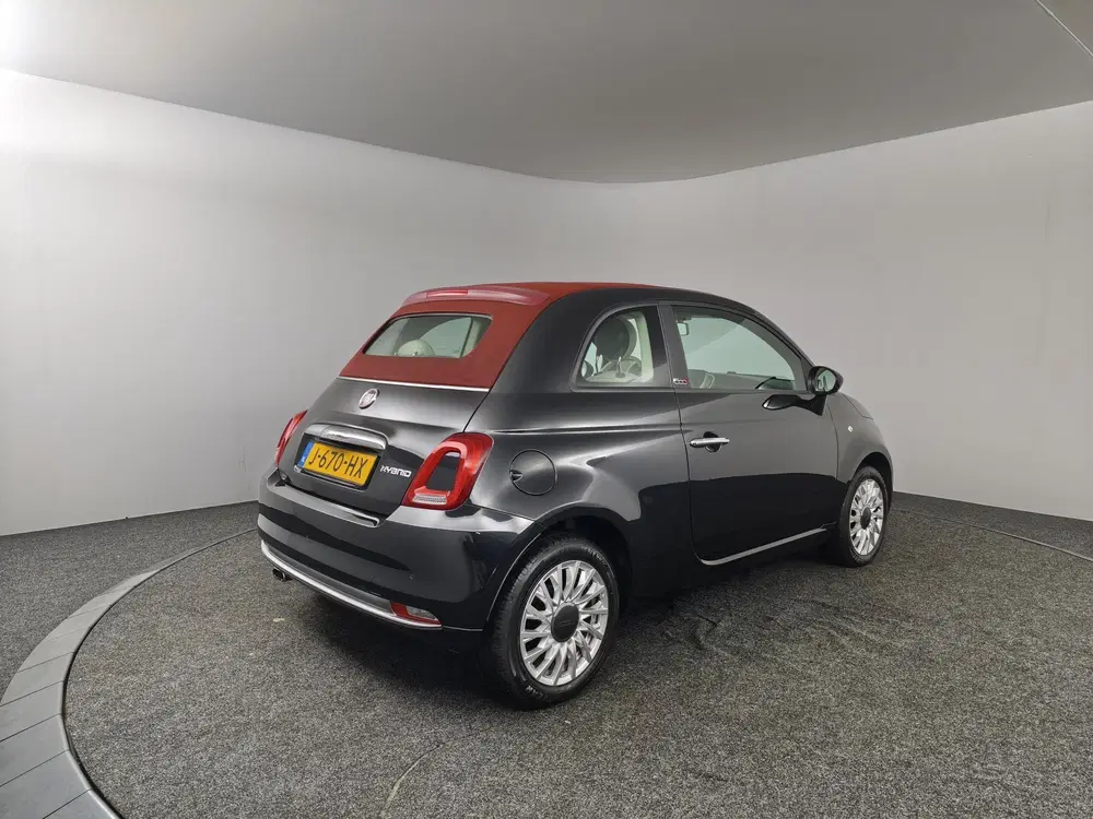 Fiat 500C 1.0 Hybrid Lounge l Cabrio uit 2020, foto 2