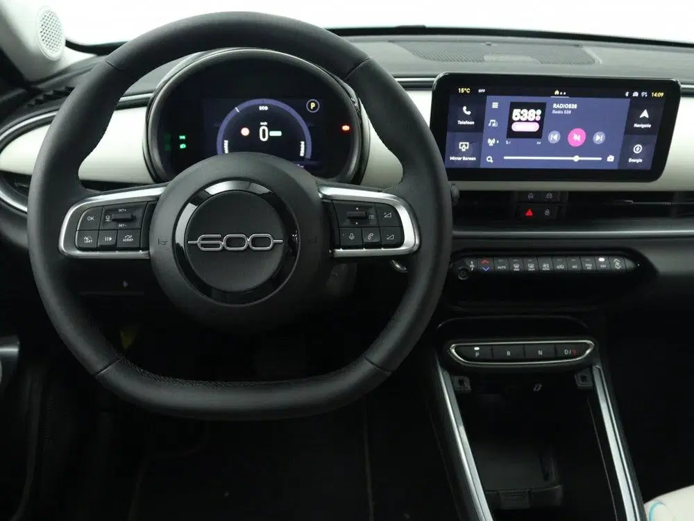 Fiat 600e La Prima 54 kWh uit 2025, foto 4