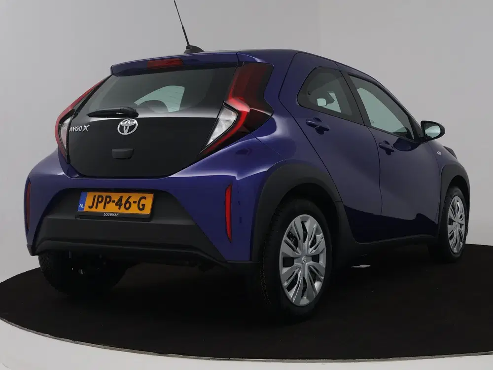 Toyota Aygo X 1.0 VVT-i MT Play uit 2025, foto 2