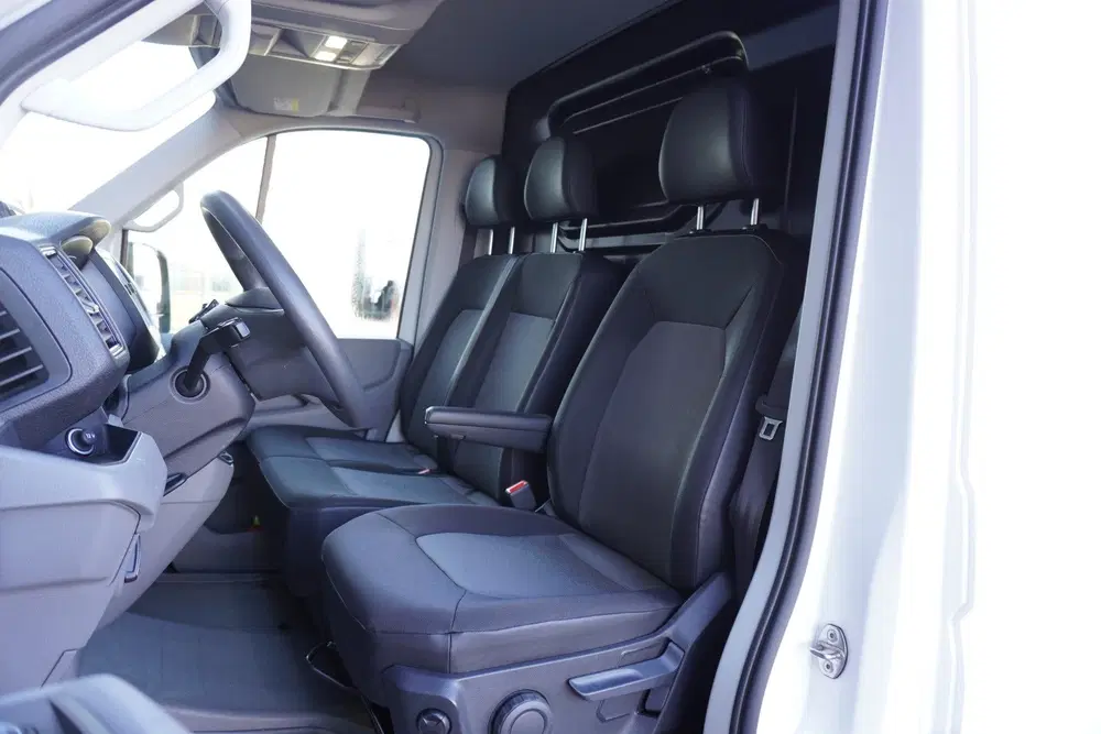 Volkswagen Crafter 35 177pk RWD L3H3 uit 2022, foto 9