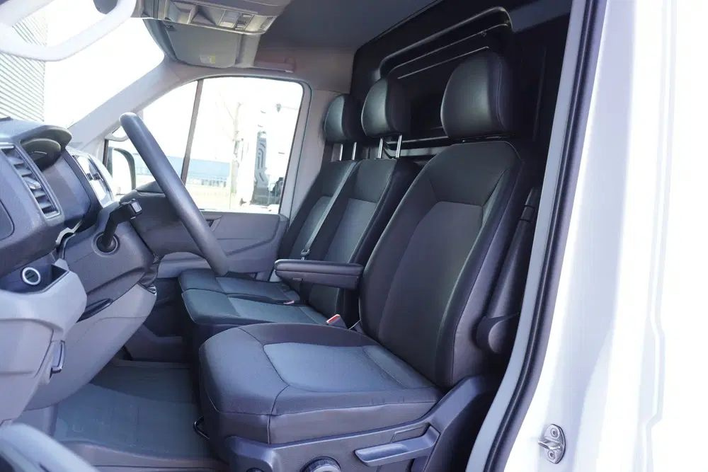 Volkswagen Crafter 35 177pk RWD L3H3 uit 2022, foto 9