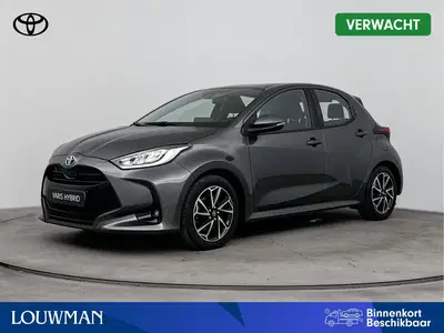 Toyota Yaris 1.5 Hybrid 115 First Edition uit 2022