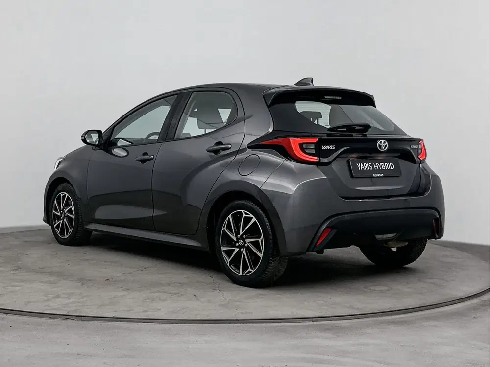 Toyota Yaris 1.5 Hybrid 115 First Edition uit 2022, foto 13