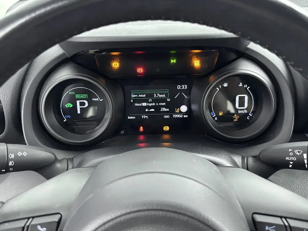 Toyota Yaris 1.5 Hybrid 115 First Edition uit 2022, foto 5