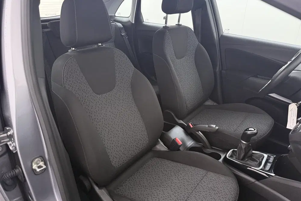 Opel Crossland 1.2 83 PK Business Carplay Camera Cruise uit 2022, foto 14