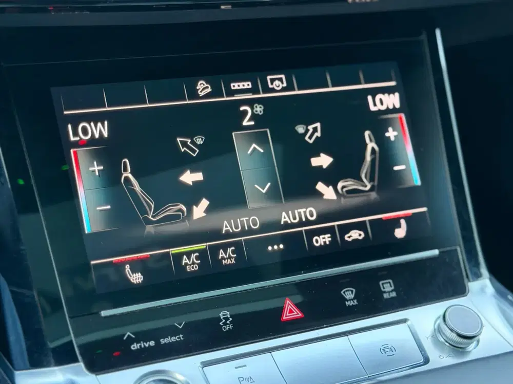 Audi e-tron 50 quattro S edition 71 kWh SoH 88% (N uit 2020, foto 8