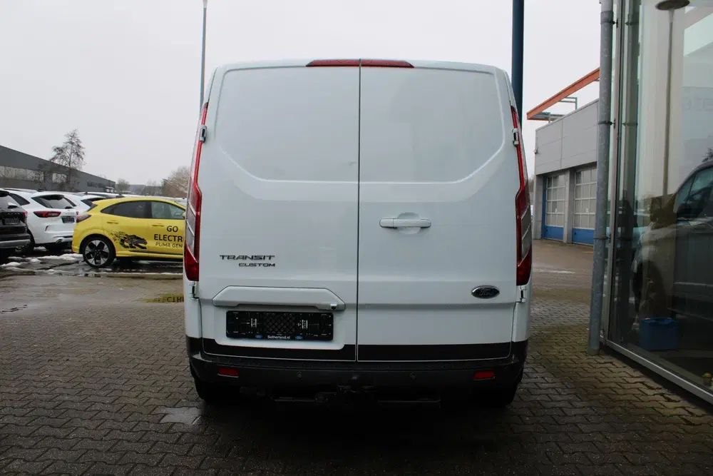 Ford Transit Custom 320 2.0 TDCI L2H1 Limited DC SCI uit 2023, foto 5