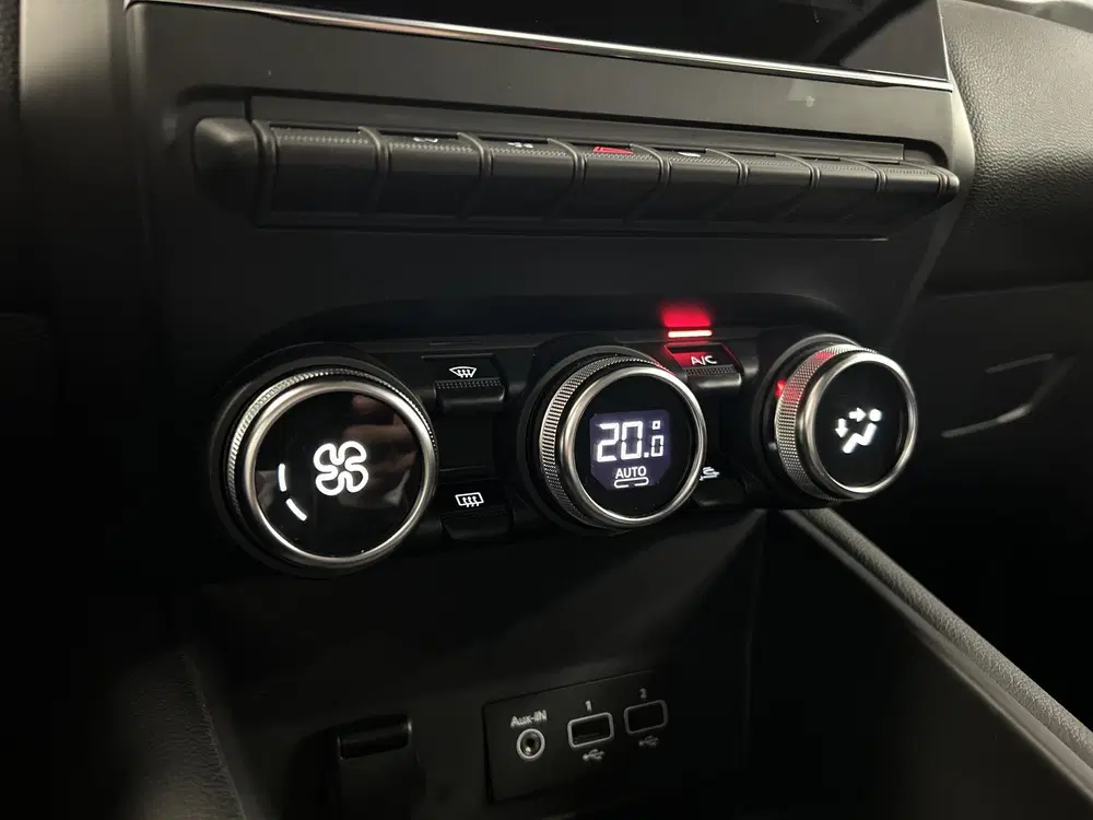 Renault Captur 1.6 E-Tech Plug-in Hybrid 160 Intens uit 2020, foto 14