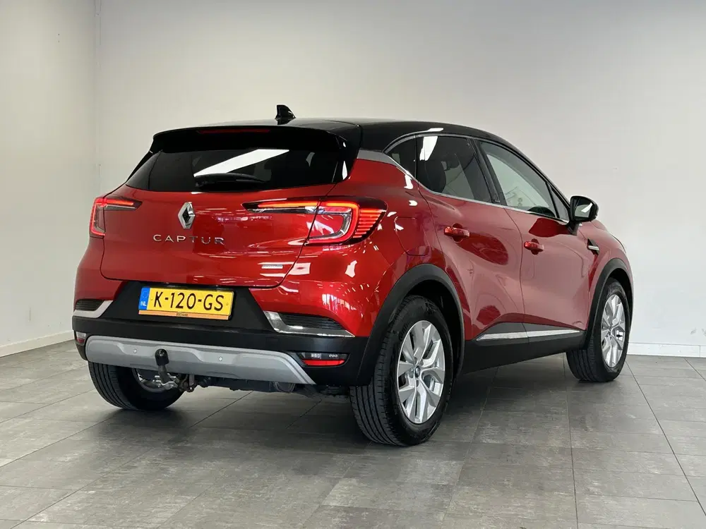 Renault Captur 1.6 E-Tech Plug-in Hybrid 160 Intens uit 2020, foto 2